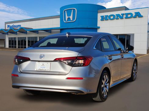 Used 2024 Honda Civic LX image 4