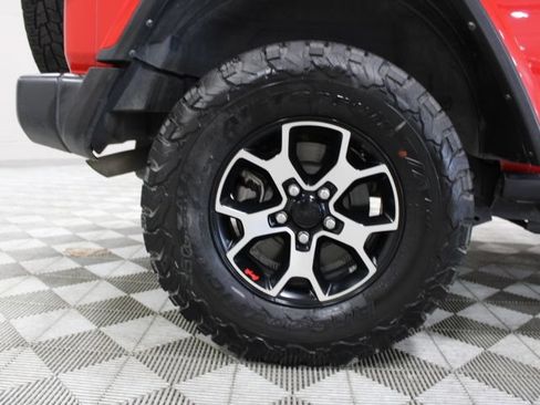 Used 2021 Jeep Wrangler Unlimited Rubicon w/ Cold Weather Group AWD/4WD image 43
