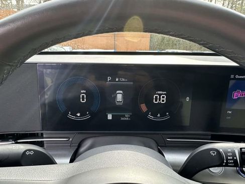 Used 2024 Hyundai Kona SEL image 25