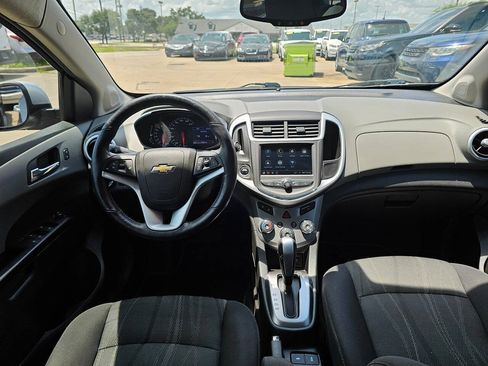 Used 2019 Chevrolet Sonic LT w/ Convenience Package FWD image 8