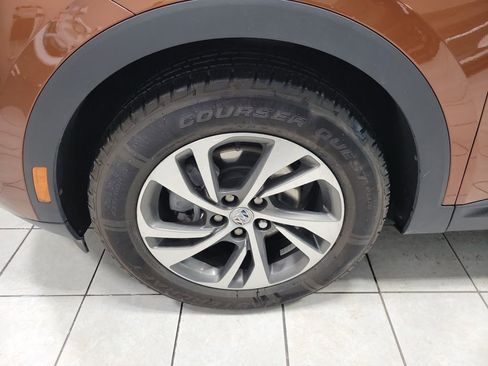 Used 2022 Buick Envision Essence w/ Safety Package image 46