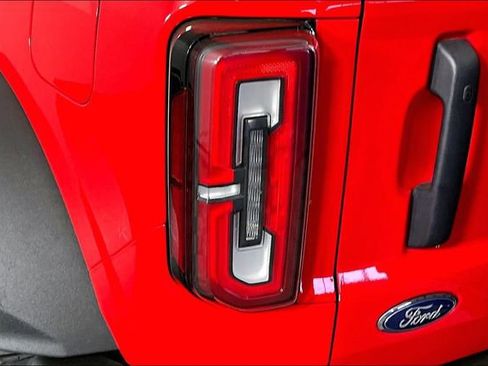 Used 2022 Ford Bronco Wildtrak AWD/4WD image 21