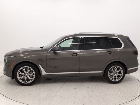 Used 2026 BMW X7 xDrive40i AWD/4WD image 2