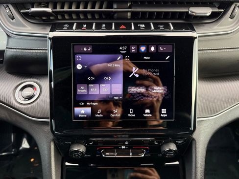 Used 2024 Jeep Grand Cherokee L Altitude image 36