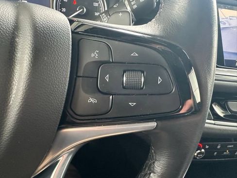 Used 2023 Buick Enclave Essence AWD/4WD image 40