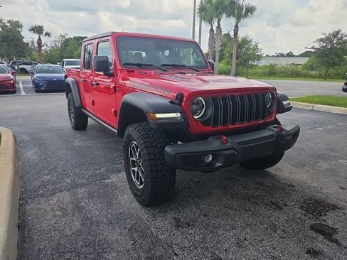 Used 2026 Jeep Gladiator Rubicon AWD/4WD image 3