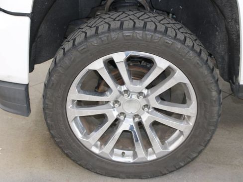 Used 2017 Chevrolet Silverado 1500 LT w/ All Star Edition AWD/4WD image 35