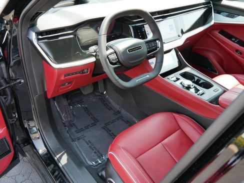 Used 2025 Jeep Wagoneer S Launch Edition AWD/4WD image 12