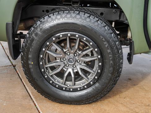 Used 2022 Nissan Frontier S w/ Technology Package image 12