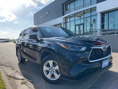 Used 2023 Toyota Highlander L
