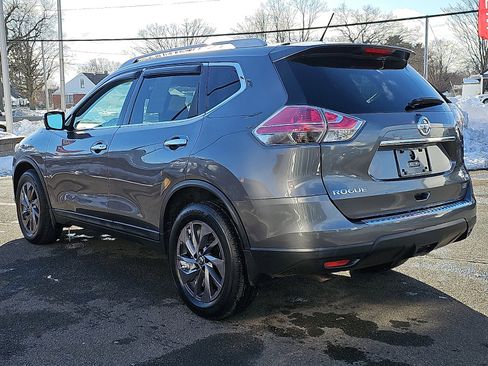 Used 2016 Nissan Rogue SL w/ SL Premium Package image 4