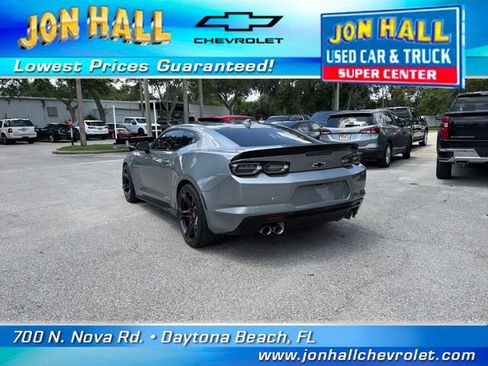 Used 2023 Chevrolet Camaro SS RWD image 8
