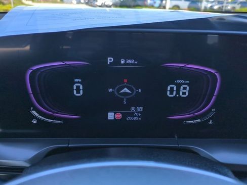 Used 2025 Kia Telluride S image 28