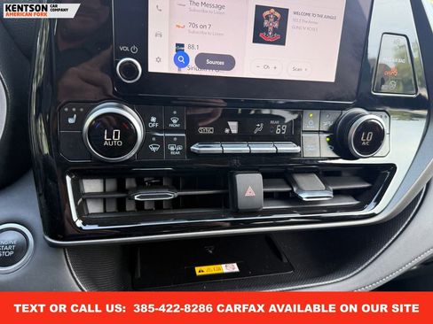 Used 2025 Toyota Highlander XLE image 30