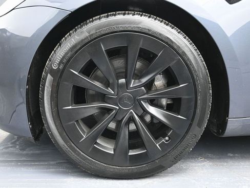 Used 2023 Tesla Model 3 Standard Range image 10