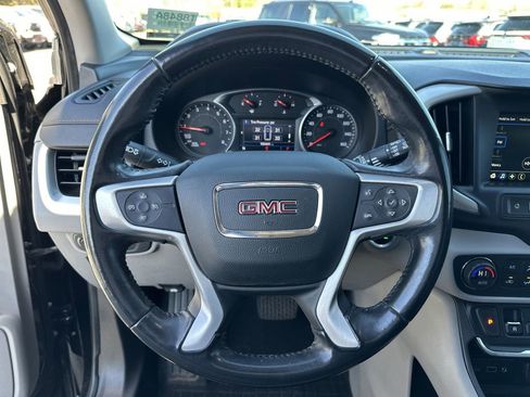 Used 2019 GMC Terrain SLE w/ Driver Convenience Package image 11