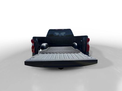 Used 2025 Chevrolet Silverado 1500 LT RWD image 17