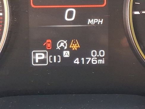 Certified 2025 Subaru Crosstrek 2.5i Sport w/ Crosstrek Mirror Package image 20