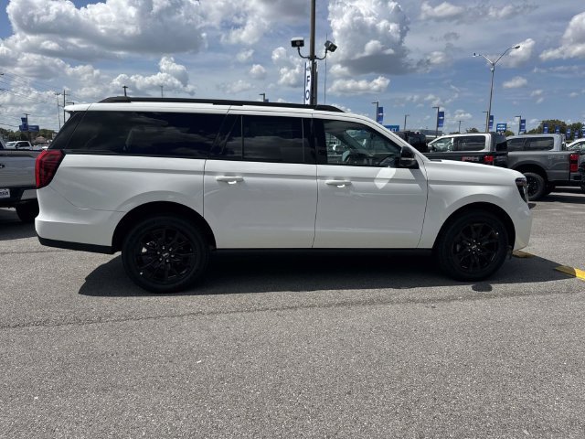 New 2027 Ford Expedition Max Platinum AWD/4WD image 4