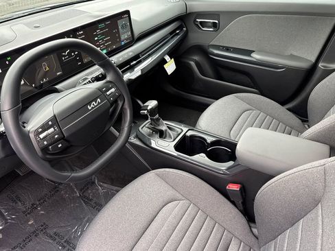 Certified 2025 Kia K4 EX FWD image 11