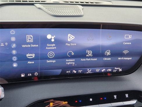 New 2025 Buick Enclave Sport Touring w/ Super Cruise Package image 21