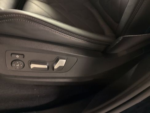 Used 2026 BMW X5 xDrive40i image 12