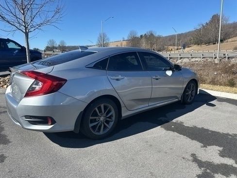 Used 2019 Honda Civic EX image 7