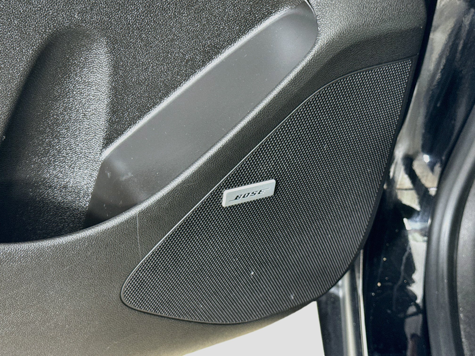 Used 2023 Chevrolet Bolt LT w/ Infotainment Package FWD image 20