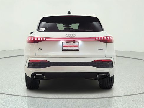 Used 2025 Audi Q5 Premium Plus w/ Premium Plus AWD/4WD image 6
