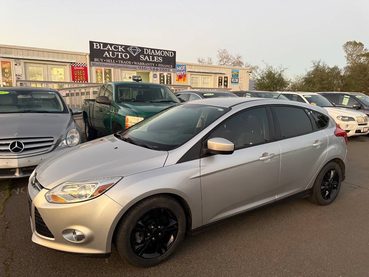 Used 2012 Ford Focus SE FWD image 9