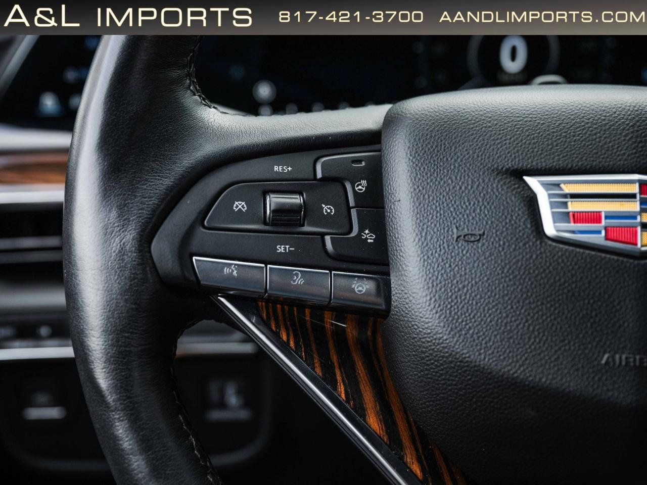 Used 2024 Cadillac Escalade ESV Premium Luxury AWD/4WD image 53