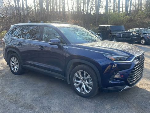 Certified 2026 Toyota Grand Highlander Limited image 12