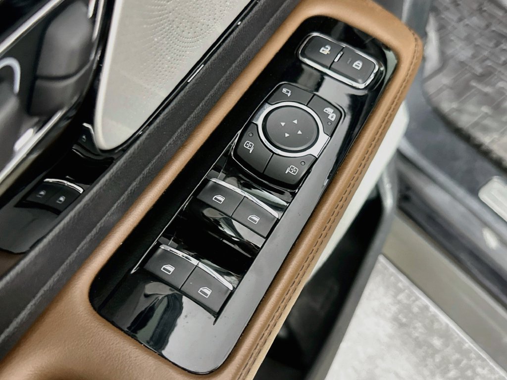 Used 2020 Lincoln Aviator Grand Touring w/ Equipment Group 302A AWD/4WD image 10