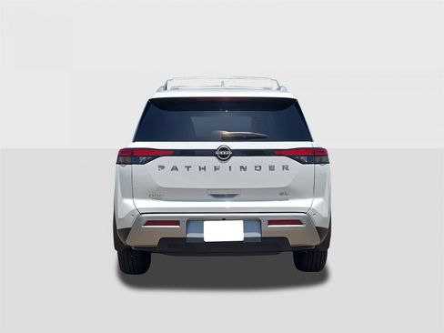 New 2025 Nissan Pathfinder SL image 6