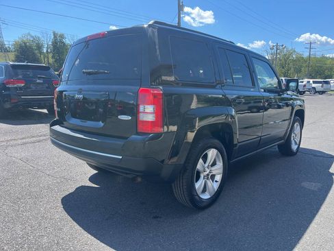 Used 2015 Jeep Patriot Latitude image 6