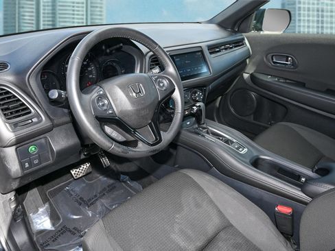 Certified 2019 Honda HR-V Sport image 9
