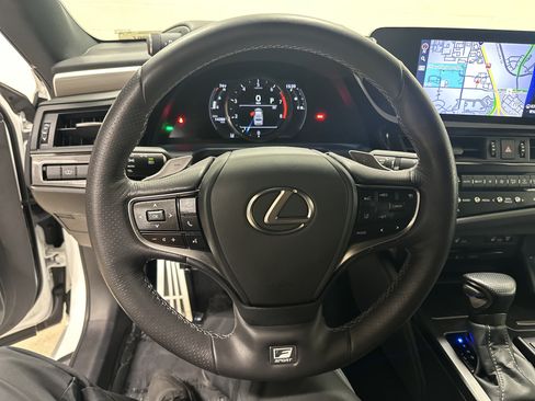 Used 2022 Lexus ES 350 F Sport w/ Accessory Package FWD image 18