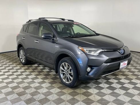 Used 2018 Toyota RAV4 Limited w/ Advanced Technology Package image 27