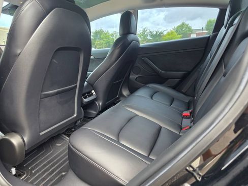Used 2022 Tesla Model 3 Long Range AWD/4WD image 28