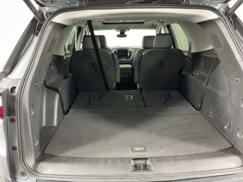 Used 2020 Chevrolet Traverse RS w/ LPO, 'HIT The Road' Package AWD/4WD image 32