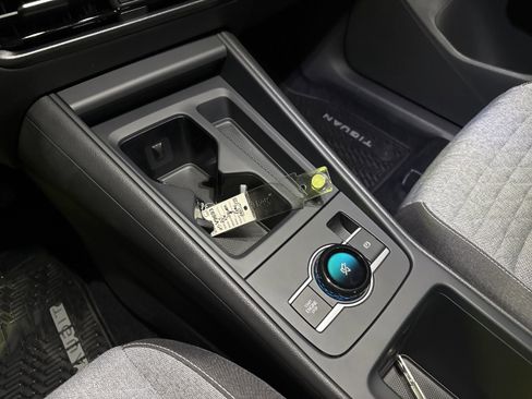 New 2025 Volkswagen Tiguan S image 17