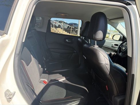 Used 2020 Jeep Compass Trailhawk image 28