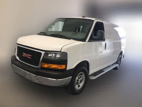 Used 2024 GMC Savana 2500 w/ Driver Convenience Package image 3