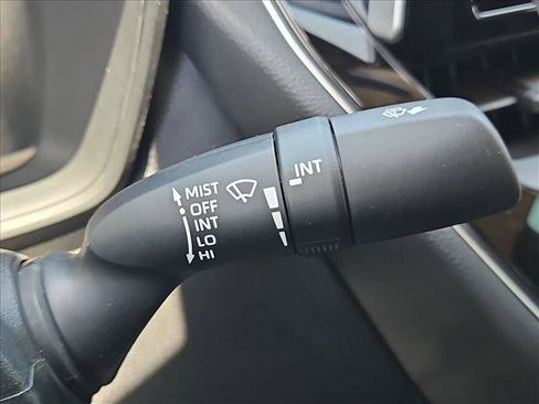 Used 2020 Toyota Corolla LE w/ Carpet Mat Package (TMS) FWD image 14