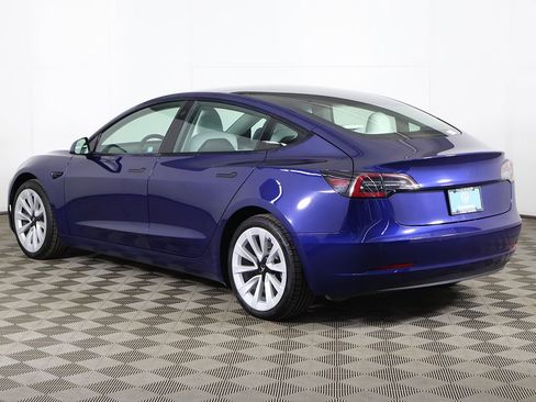 Used 2022 Tesla Model 3 Long Range AWD/4WD image 10