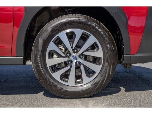 Certified 2025 Subaru Outback Premium AWD/4WD image 9