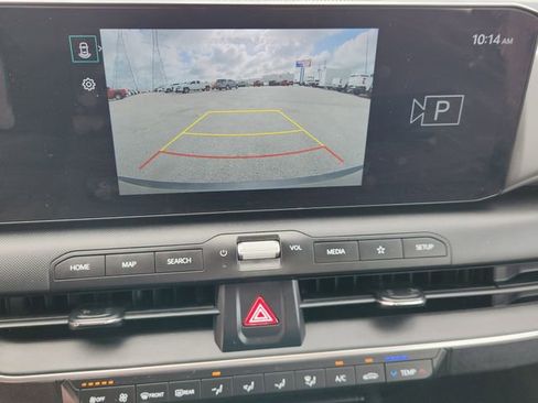 Used 2025 Kia K4 LXS image 17