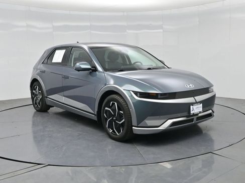 Used 2024 Hyundai Ioniq 5 Limited image 25