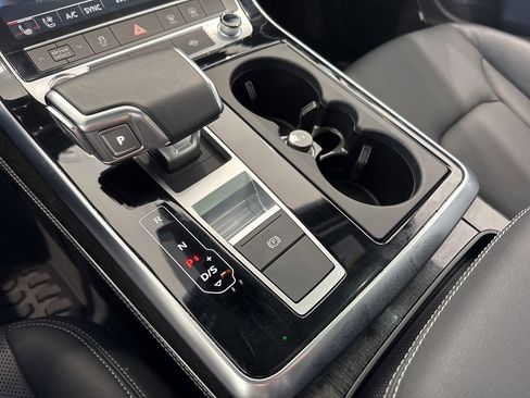 Used 2025 Audi Q7 3.0T Premium Plus image 27