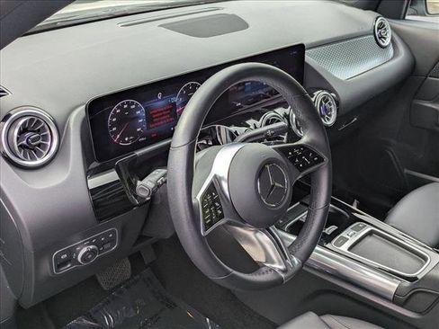 Certified 2025 Mercedes-Benz GLA 250 image 12